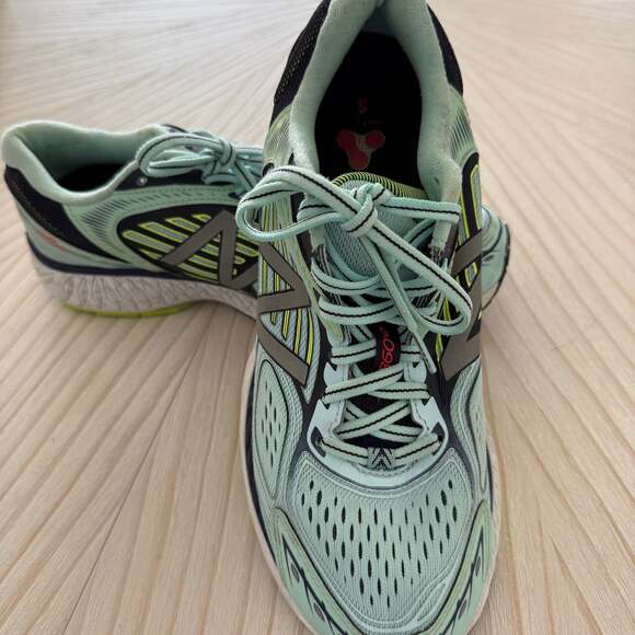 New Balance Women's 860 V7 Blue Running Shoes - Picture 2 of 6